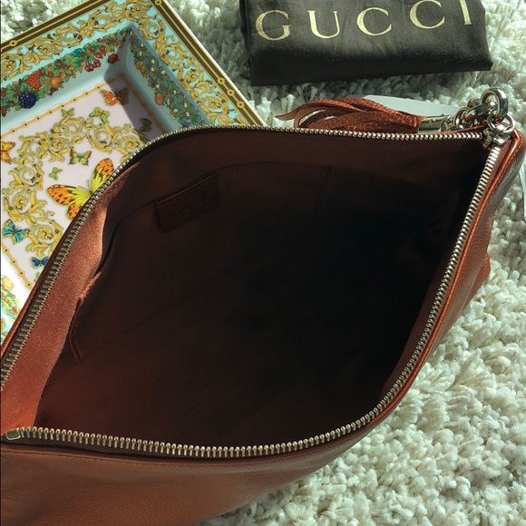 GUCCI Authentic Orange Leather Large Clutch - Picture 7 of 8